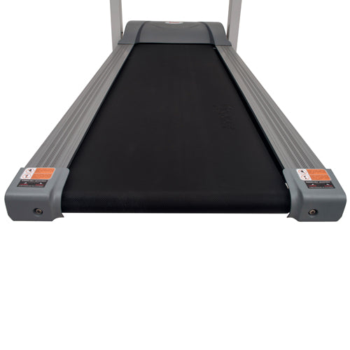 RUNNING SURFACE | With ample space for your exercises at 15.7 inches wide, you can push your workouts to the next level.