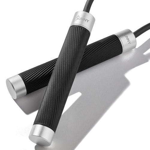 Lightweight Aluminum Alloy Handles | Our lightweight, durable aluminum alloy handles feature high-speed bearings for a smooth, seamless jump rope experience that lasts.