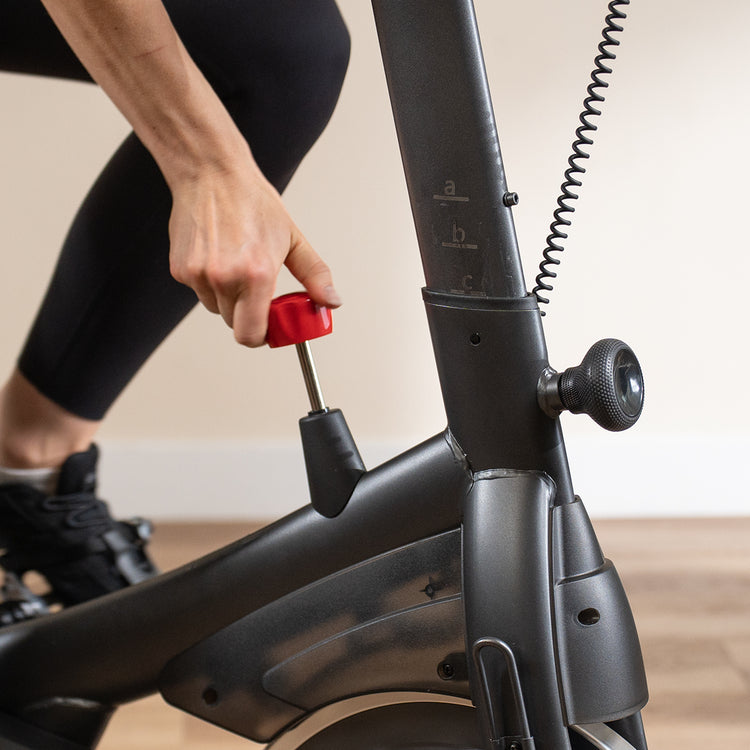 Active 200 Smart Magnetic Cycling Exercise Bike