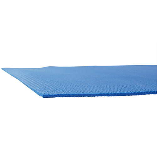 LIGHTWEIGHT DESIGN | The lightweight material removes any issues with carrying bulky mats. This mat can be easily rolled up and transportable by hand or gym bag. The mat remains in tact during cardio sessions.