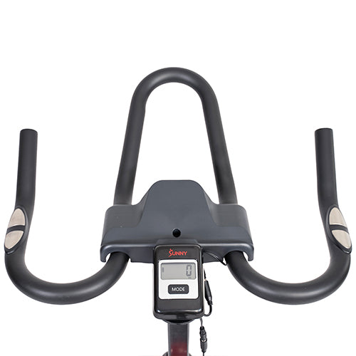 ADJUSTABLE HANDLEBARS | 2-Way adjustable handlebars for fit and comfort.