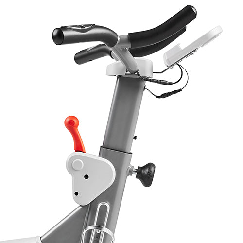 2-Way Adjustable Handlebars | Achieve your perfect riding posture with our 2-way adjustable handlebars, allowing you to customize your grip and enhance comfort during every workout.