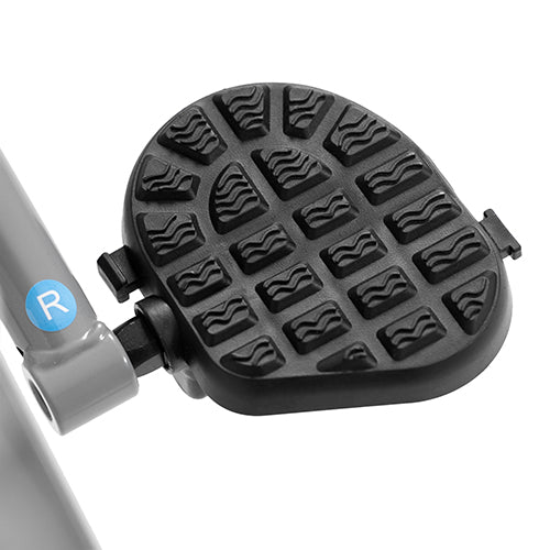 SELF-LEVELING FOOT PEDALS | Be confident when you put your feet down, they are positioned correctly.