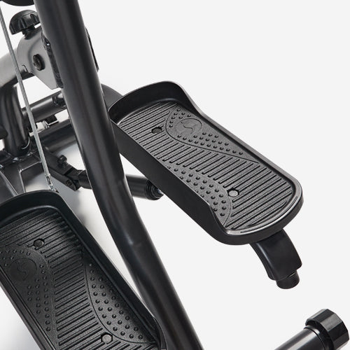 Pedals and Stabilizers | Non-slip, secure pedals and stabilizers contribute to a safe exercise experience.