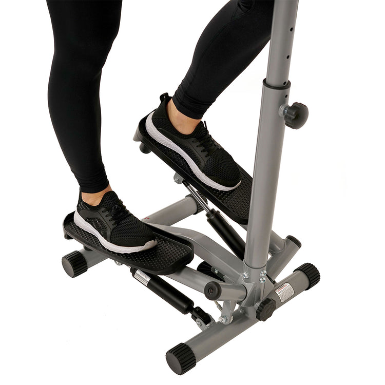 TWIST-ACTION | Twist-IN action helps tone thighs/buttocks for a cardiovascular workout.
