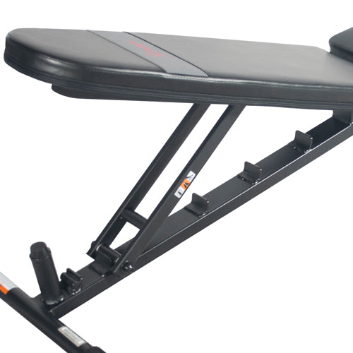 VERSATILE | Includes 6 different back adjustable incline and decline levels at level seating produces angles of: 10°, 0°, 15°, 45°, 60° and 80°.