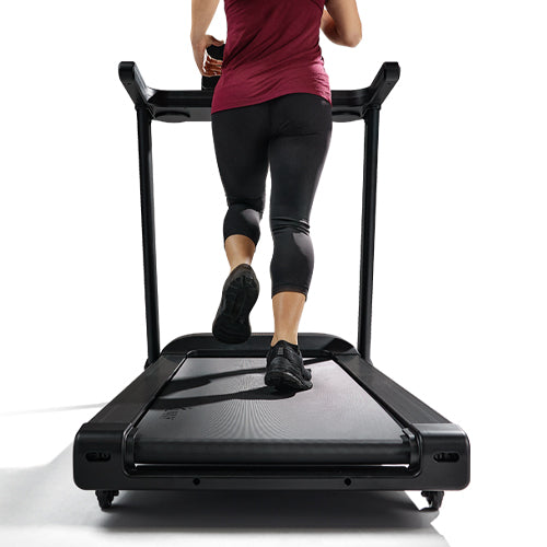 LARGE TREADMILL DECK | Featuring a wide belt and a long treadmill deck, this machine will ensure your comfort throughout your workout.