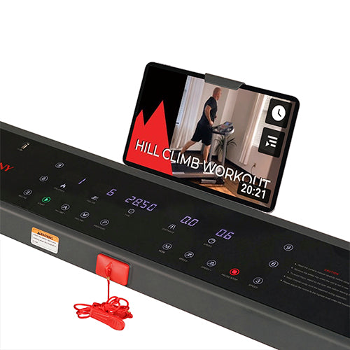 TABLET HOLDER | Mount your favorite devices on the treadmill by using the convenient tablet holder.