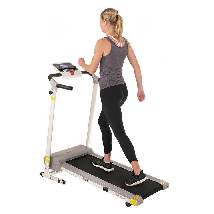 https://d274lp0twlkzz.cloudfront.net/Product%20Video/Product%20Demo-White%20BG/SF-T7610_Easy_Assembly_Folding_Treadmill_Motorized_Compact_Demonstration.mp4