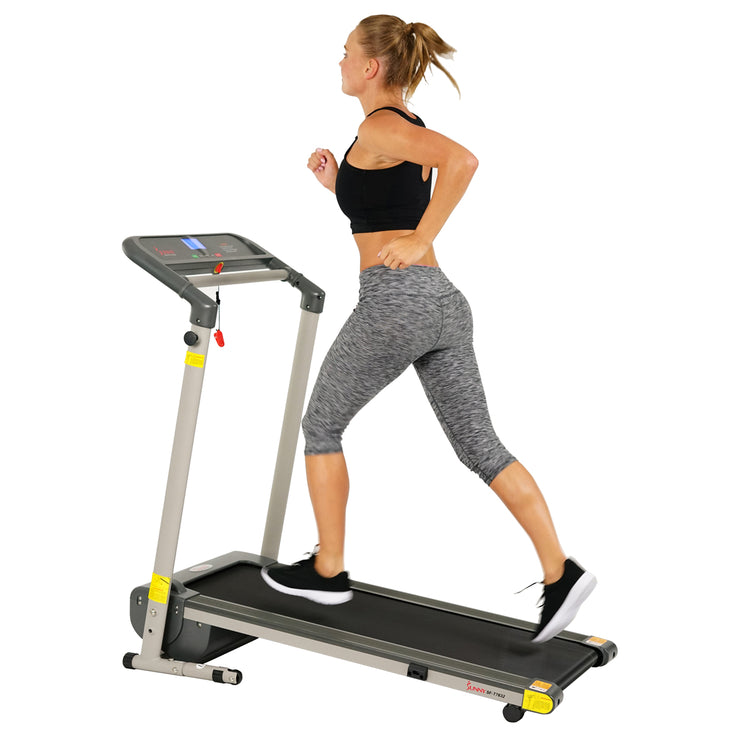 https://d274lp0twlkzz.cloudfront.net/Product%20Video/Product%20Demo-White%20BG/SF-T7632_Space_Saving_Treadmill_-_Compact_Folding_Space_Saver_Demonstration.mp4